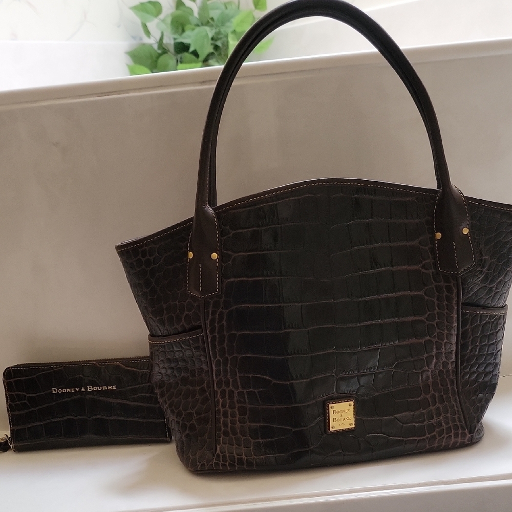 Dooney & Bourke Chocolate Brown Croc-Embossed Tote with Wallet - Picture 3 of 6